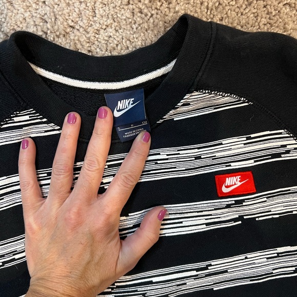 Nine Sweatshirt Size SM EUC - Picture 2 of 8